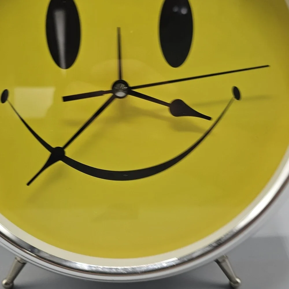 Vintage Y2K Sterling & Noble Smiley Face Metal Clock Wall Hanging Double Bell